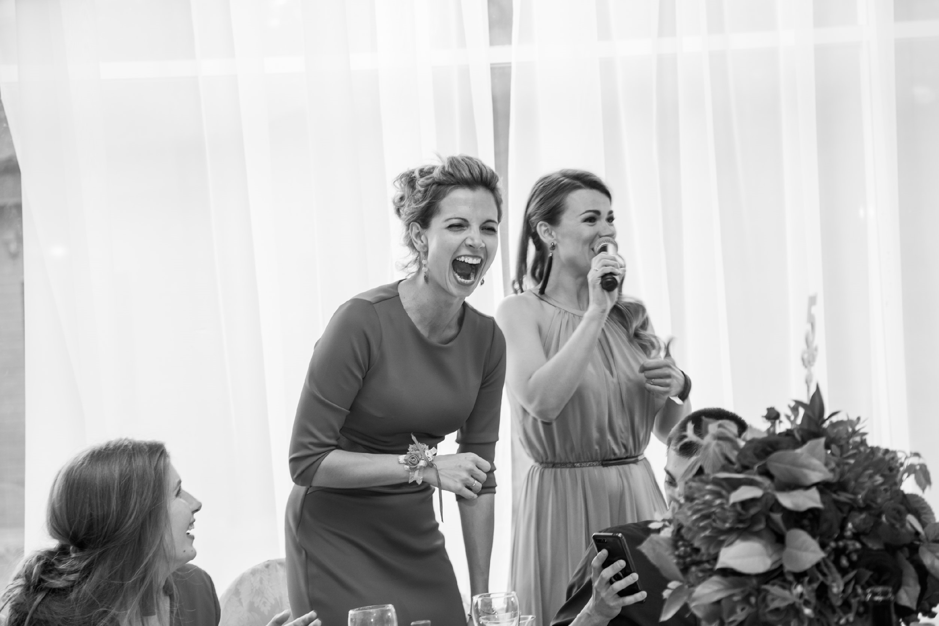 Поющая ведущая в Москве